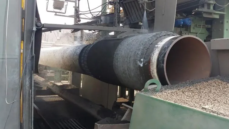 फ्रान्सेली ड्रेन ग्रेट आवरण।